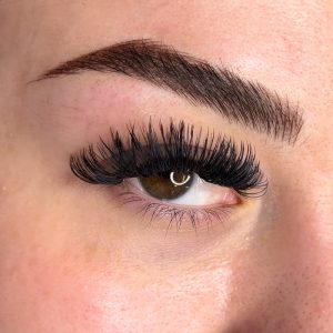 triccia-bold-brows-zona-esmeralda-fusionbrows-07